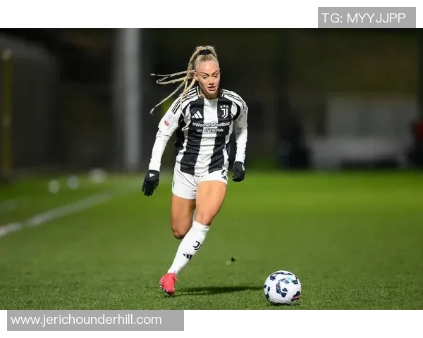 2023年17号足球明星排名揭晓谁将成为球迷心中的最佳球员