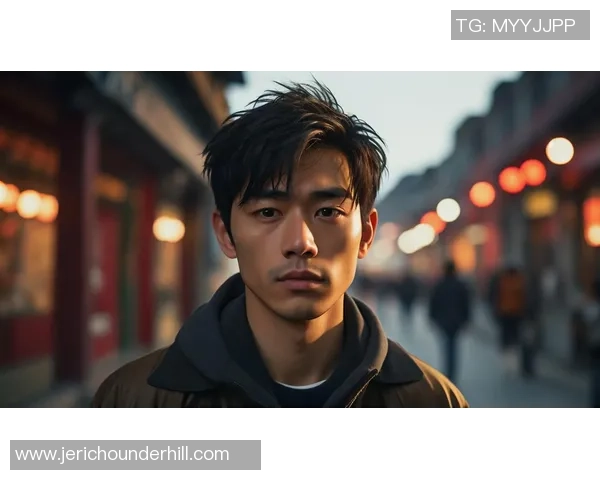 昔日足球明星的落寞与孤独男士头像展现人生的无奈与沉思