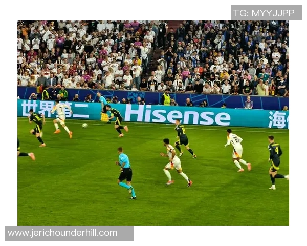 足球明星为何在赛场外频频爆发暴力行为的深层原因探讨 足球明星为何在赛场外频频爆发暴力行为的深层原因探讨