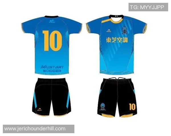 足球明星双肩包带你领略运动时尚与个性魅力的完美结合