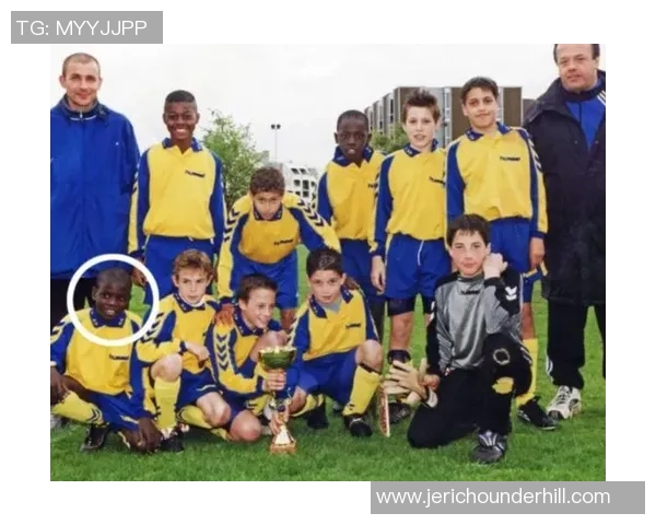 足球明星瘸子真实生活照片展示与励志故事分享 足球明星瘸子真实生活照片展示与励志故事分享