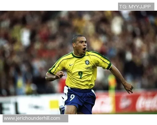 足球明星罗纳尔多的球衣号码背后的故事与传奇经历揭秘 足球明星罗纳尔多的球衣号码背后的故事与传奇经历揭秘